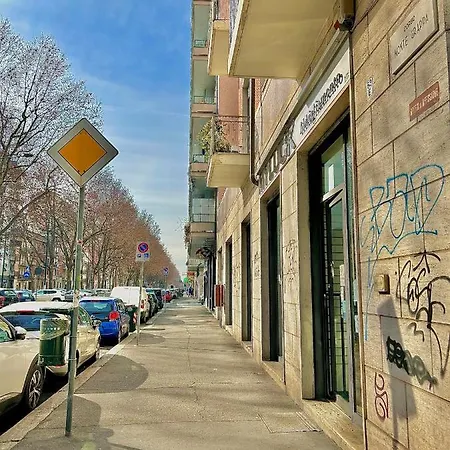 Bella House, A 200 Metri Dalla Metropolitana Turin Exterior photo