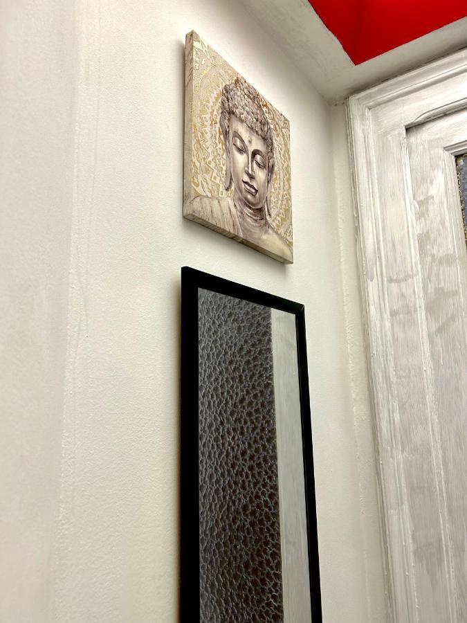 Bella House, A 200 Metri Dalla Metropolitana Apartamento *